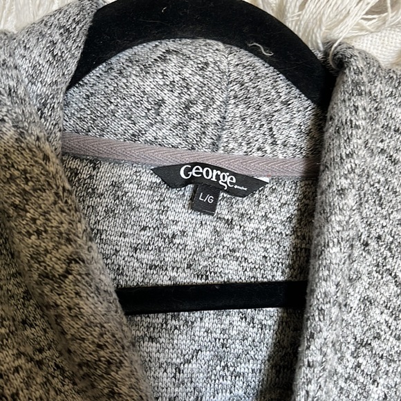 Aztec Style Button Down Sweater - Picture 3 of 4